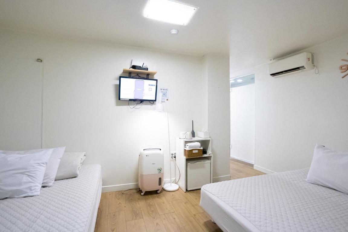 K Myeongdong First 首尔
